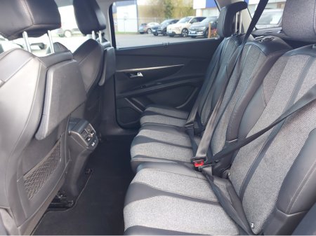 2018 Peugeot 5008 ALLURE 1.6 BLUE HDI 120 4 4DR €16,950 thumbnail