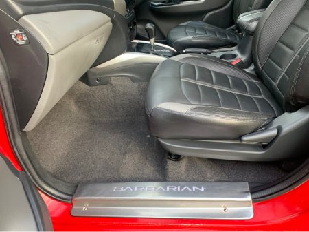 2015 Mitsubishi L200 DID BARBARIAN DCB 4DR 2.5 CR 4WORK €15,995 thumbnail