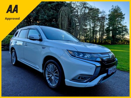 2020 Mitsubishi Outlander PHEV+4WD+AUTO