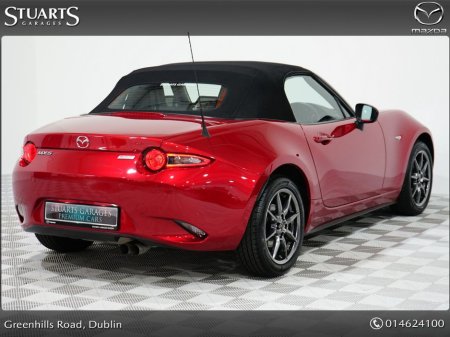 2017 Mazda MX-5 *SOLD DEPOSIT TAKEN*1.5P GT ROADSTER IN SOUL RED CRYSTAL WITH BLACK LEATHER. HEATED SEATS, 17” SMOKED ALLOYS, KEYLESS ENTRY, LANE DEPARTURE WARNING, B thumbnail