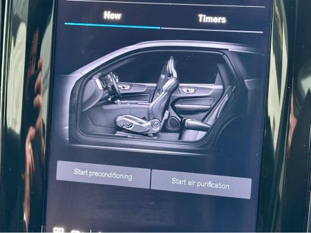 2025 Volvo XC60 ++SOLD++ + T6 PHEV A RECHARGE PLUS EDITION AWD BLACK thumbnail