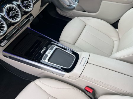 2025 Mercedes-Benz GLB 200D Progressive Line 7 Seater SUV *Saving €12,134 from New* €59,950 thumbnail