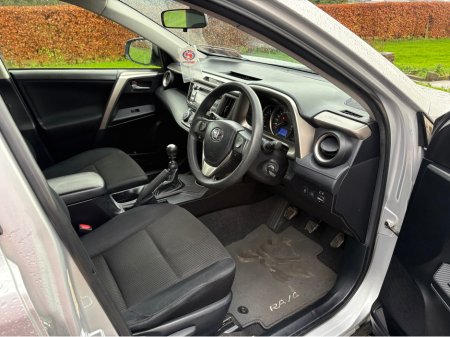 2015 Toyota Rav4 2.0 D-4D AURA 2WD 4DR €14,950 thumbnail