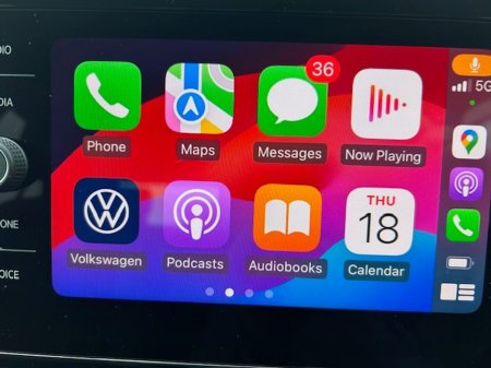 2024 Volkswagen Tiguan 2.0 TDI 150HP R-Line DSG Panoramic Sunroof €52,995 thumbnail