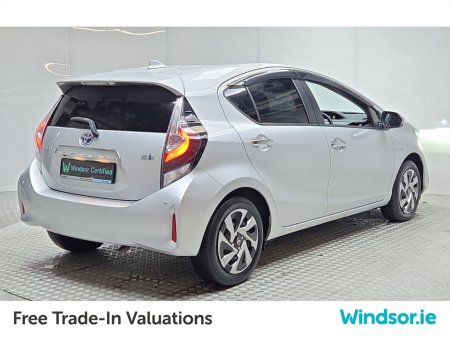 2020 Toyota Aqua 1.5L HYBRID STYLEBACK €13,995