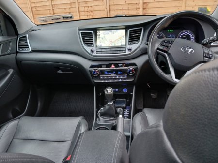 2017 Hyundai Tucson IX35 1.7 PREMIUM 5DR €13,450