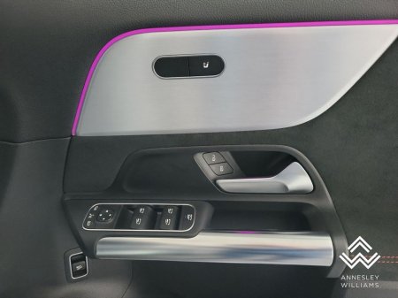 2021 Mercedes-Benz EQA EQA250 AMG Line 66.5 kWh €32,950 thumbnail