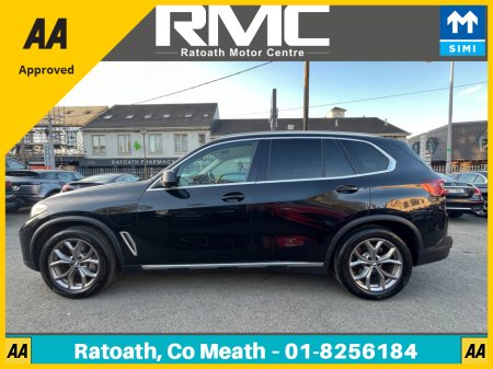 2020 BMW X5 XDRIVE45E XLINE €49,950 thumbnail