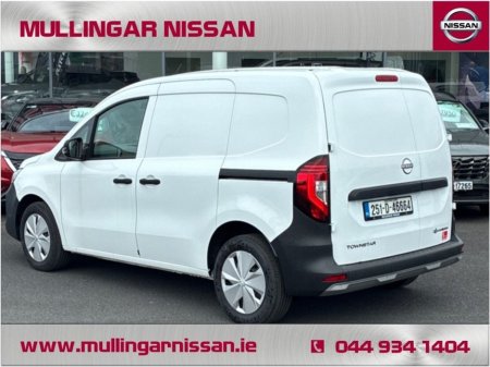 2025 Nissan Townstar 45kWH Auto - Price excludes VAT - Check out our Reviews