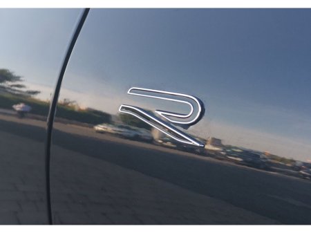 2024 Volkswagen Tiguan R-Line 2.0 TDI 150HP DSG *AUTOMATIC, REARVIEW CAMERA, HEATED FRONT SEATS* €54,995