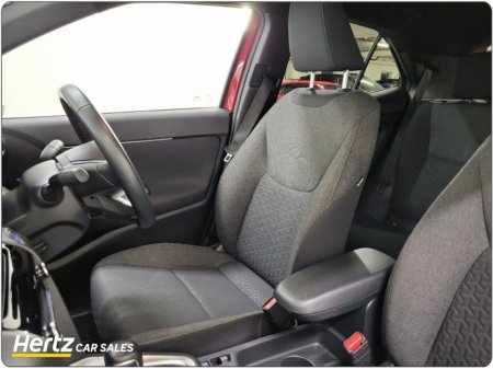 2023 Toyota Yaris Cross DESIGN HEV 1.5 Petrol Automatic €25,895 thumbnail