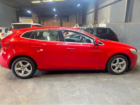 2014 Volvo V40 DBA-MB4164T €9,995