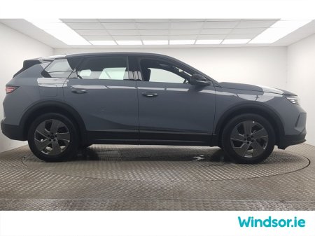 2025 Opel Grandland Elegance 1.2 MHEV (Tech Pack) thumbnail