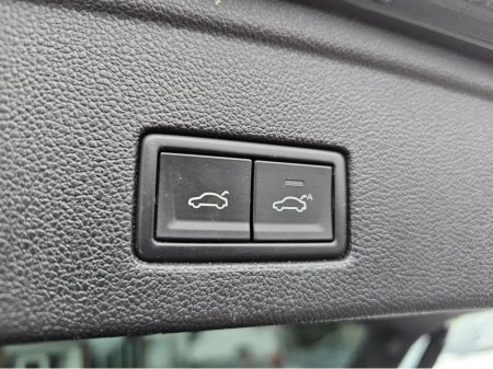 2019 Volkswagen Touareg 3.0 TDI 4M 231HP 4DR A AUTO €26,950 thumbnail