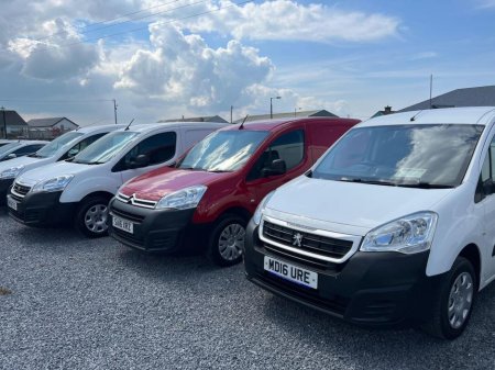 2017 Citroen Berlingo & Peugeot Partner Vans 2010 - 2022