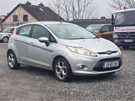 2009 Ford Fiesta TITANIUM 1.25 82PS 5DR €2,950