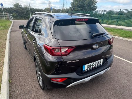 2018 Kia Stonic K3 5DR *SHOWROOM CONDITION* Bluetooth, Multi-Function Steering Wheel, Rear Parking Sensors, Wireless Smartphone Control, Electric Mirrors, Six speed t €17,900