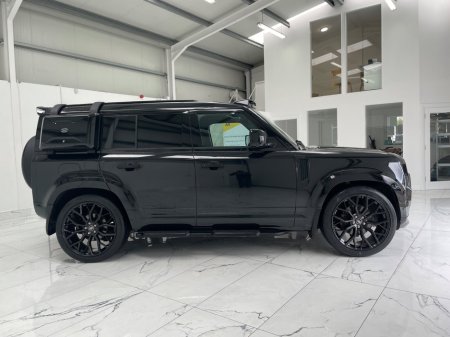 2023 Land Rover Defender 