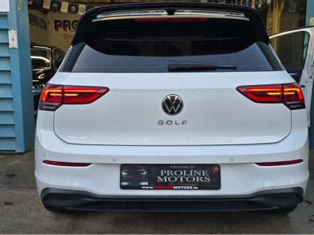 2023 Volkswagen Golf 1.5 TSI PETROL GOLF MK 8 FULLY LOADED €26,995 thumbnail