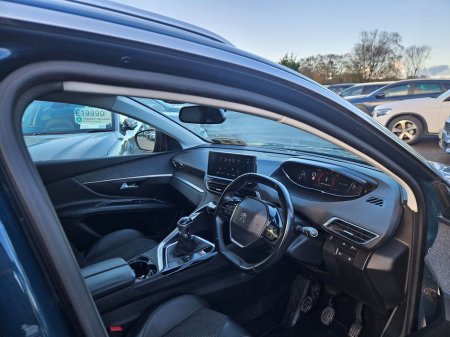 2021 Peugeot 5008 FL Allure Pack 1.5 Blue HDI 13 €26,990