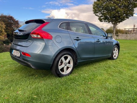 2014 Volvo V40 D2 SE €9,950