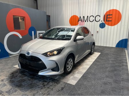 2021 Toyota Yaris 1.5 HYBRID X / 95k KMs / REVERSE CAMERA & MORE €17,950