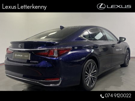 2025 Lexus ES 300 H ES300h Dynamic €59,495
