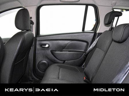 2021 Dacia Logan Signature Blue dCi 95 MY18 €13,990 thumbnail