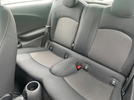 2016 MINI Hatch Cooper D €8,995 thumbnail