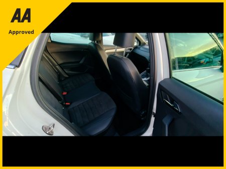 2021 SEAT Arona 2021 1.0 TSI 110HP DSG XCELLENCE 5DR AUTO €17,950 thumbnail