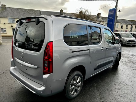 2026 Opel Combo Life TAXI WHEELCHAIR ACCESSIBLE 7 SEATER AUTOMATIC €58,995 thumbnail