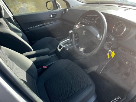 2015 Peugeot 5008 5008 1.6 Petrol, auto, pan roof, huge spec alloys €13,750 thumbnail