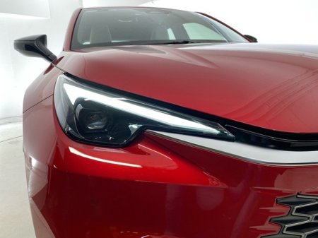 2025 Lexus LBX Elegant €39,950 thumbnail