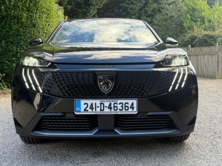 2024 Peugeot 3008 ALLURE 1.2 MHEV 136 €36,950