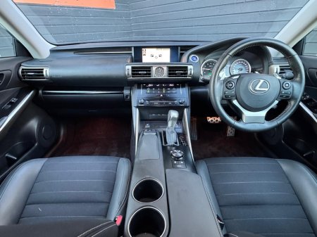 2013 Lexus IS 300 h 2.5 HYRBID €14,995 thumbnail