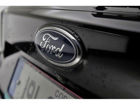 2019 Ford Kuga 1.5TDCI 120BHP 6SPD ST-LINE *LEATHER*EL.PAN ROOF* €21,890 thumbnail