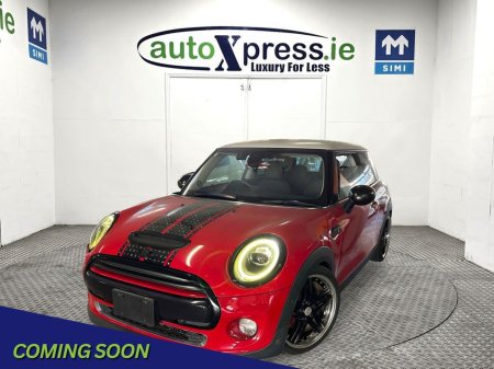 2018 MINI Cooper D 1.5 Automatic, Reversing camera €17,995