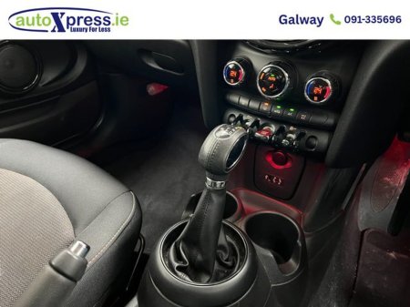 2017 MINI Cooper D Automatic €16,895