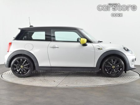 2020 MINI Hatch Cooper Classic Auto €16,880