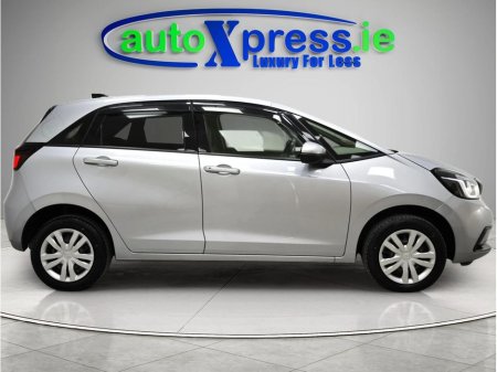 2020 Honda Fit 1.5 EHEV BASIC Hybrid, Automatic, Reversing camera €16,995 thumbnail
