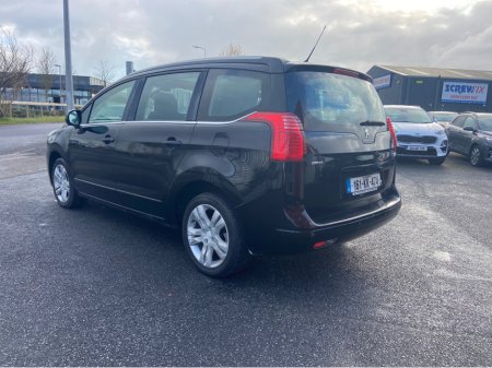 2016 Peugeot 5008 ACTIVE 1.6 BLUE HDI 120 4 4DR €10,900 thumbnail