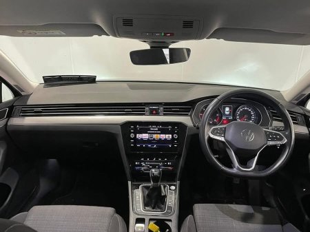 2022 Volkswagen Passat BUSINESS 2.0 TDI MANUAL 6SPEED FWD 150 4DR €27,900
