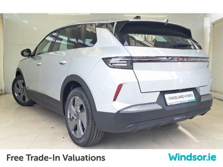 2025 Opel Grandland Elegance PureTech 136 MHEV €39,995
