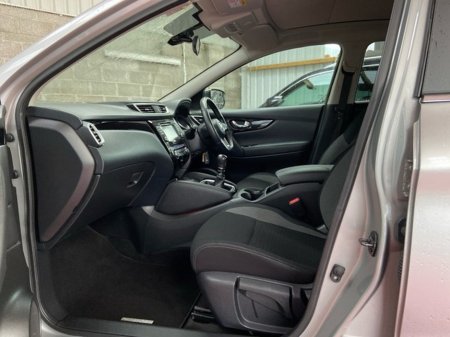 2019 Nissan Qashqai 1.5 DSL SV MY19 4DR €19,950 thumbnail