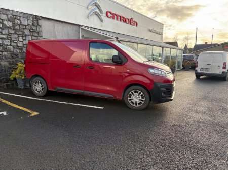 2020 Citroen Dispatch MWB ENT 1.5 BLUE HDI 120 6MT 4 €13,250