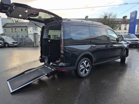 2026 Ford Tourneo Connect Active Lowered Floor Wheelchair Access thumbnail