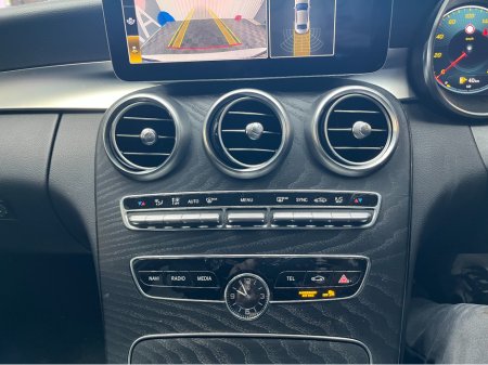 2020 Mercedes-Benz C Class €29950! 2020 MERCEDES-BENZ C220D AMG LINE LAUREUS EDITION AUTOMATIC / CRUISE CONTORL / PADDLE SHIFTERS / REVERSE CAMERA / ELECTRIC MEMORY & HEATED SEATS €29,950 thumbnail