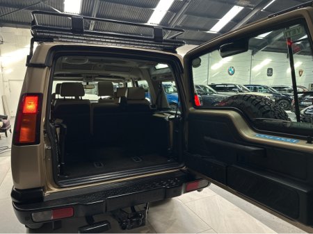 2004 Land Rover Discovery D2 TD5 HSE AUTO 7 SEATER €24,950 thumbnail