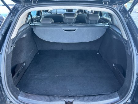 2011 Renault Grand Megane IRISH car//ONLY 113000KLMS WITH BRAND NEW NCT UNTIL 10/2026///HUGE SPEC//SAT NAV ETC//ROAD TAX JUST 200EUROS €4,999 thumbnail