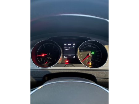 2015 Volkswagen Golf  €10,995 thumbnail